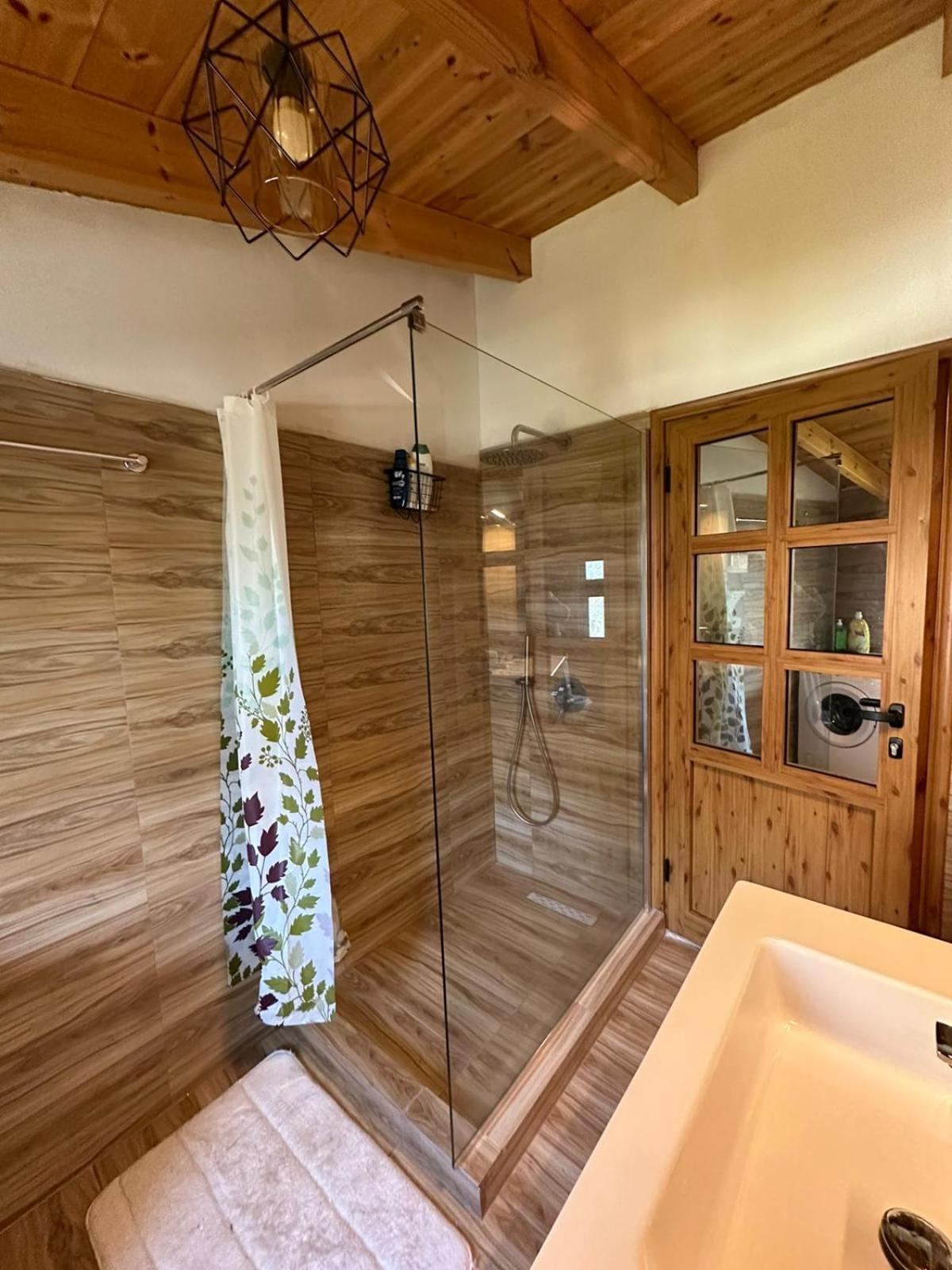בראט Alimeti Guesthouse מראה חיצוני תמונה